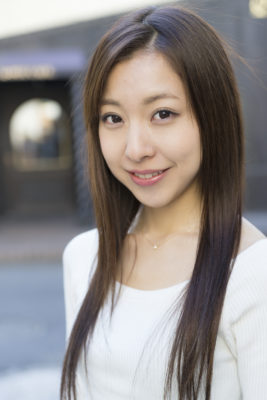 板野成美の卒アルや昔の画像は？消えた現在は板野友美に便乗してる？